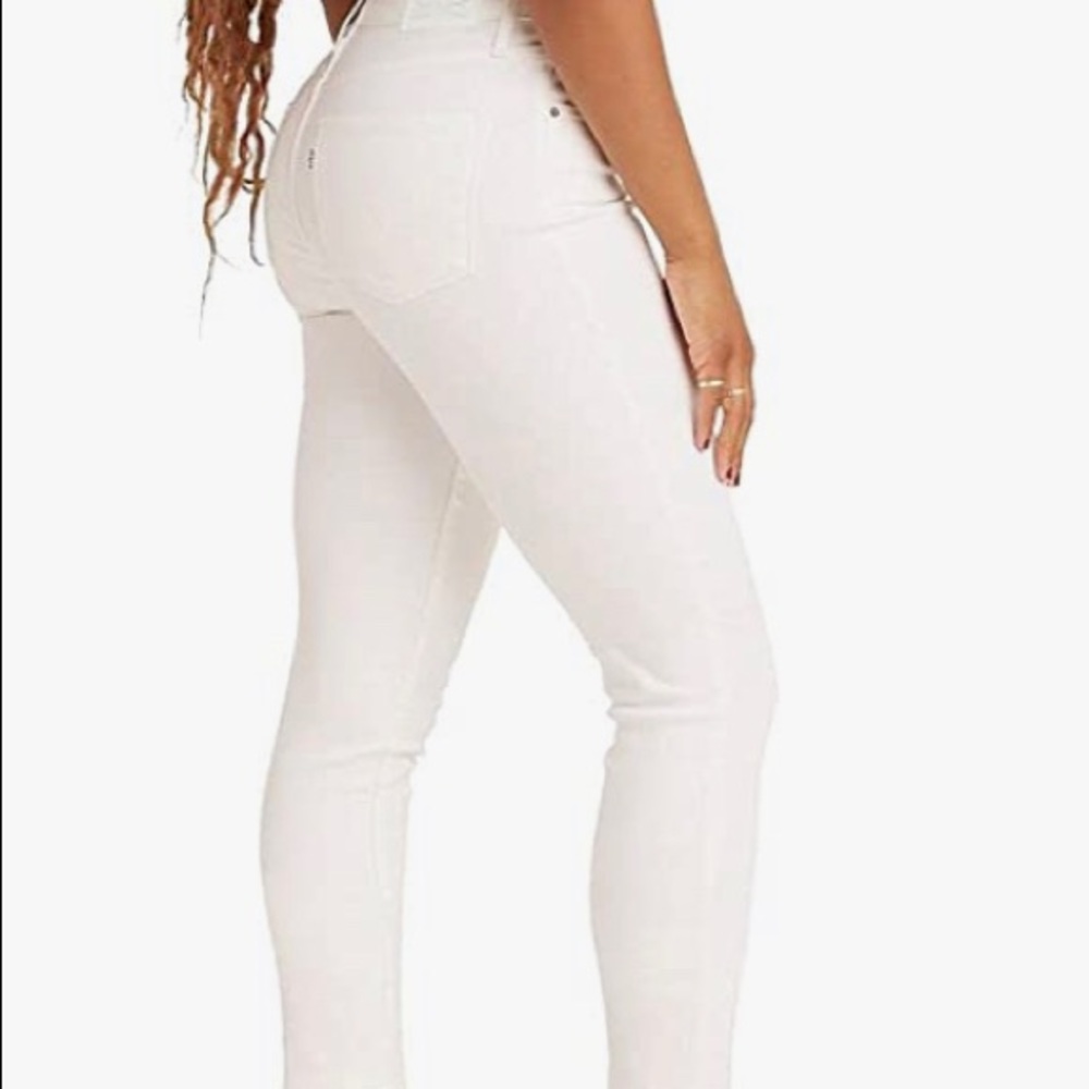 Levi’s White Skinny High Rise Jeans